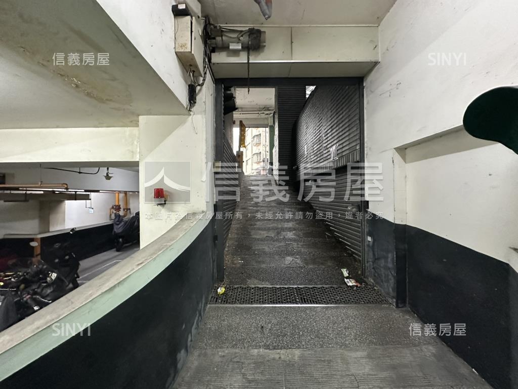 文藻菁英會館收租套房房屋室內格局與周邊環境