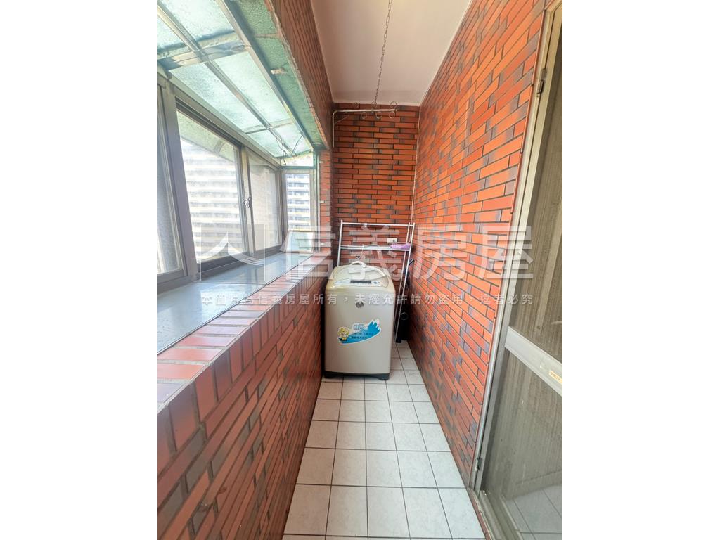 九揚天下大兩房平面車位房屋室內格局與周邊環境