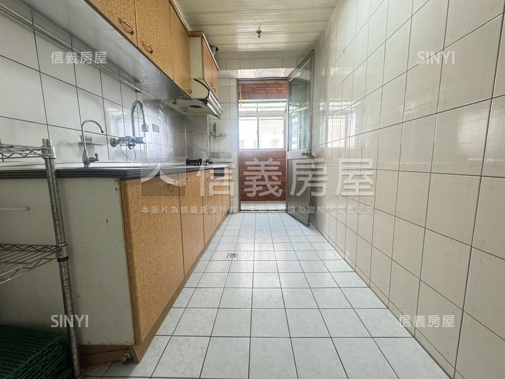 九揚天下大兩房平面車位房屋室內格局與周邊環境