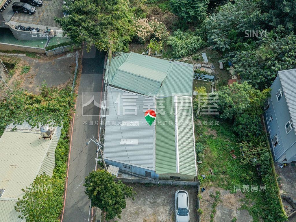 成德段馬路旁方正土地房屋室內格局與周邊環境