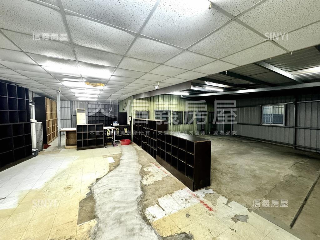 成德段馬路旁方正土地房屋室內格局與周邊環境