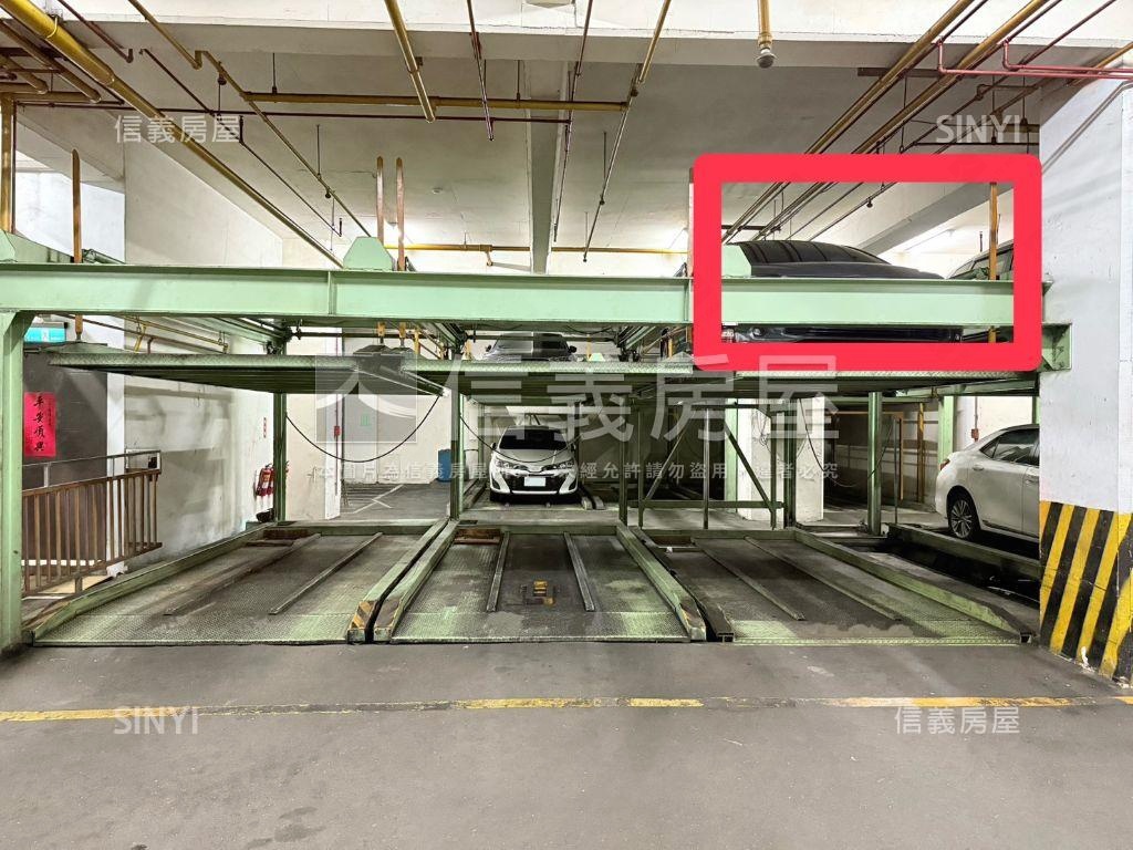 河堤舒適四房車位房屋室內格局與周邊環境