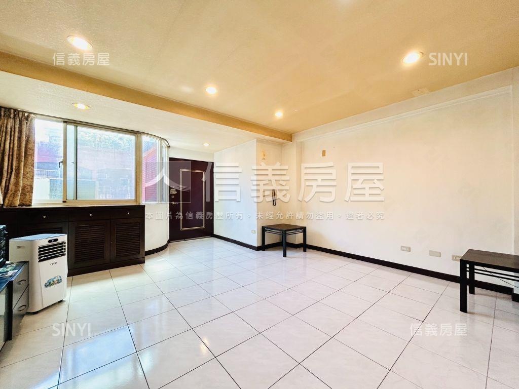 中山區捷運附近電梯三房房屋室內格局與周邊環境