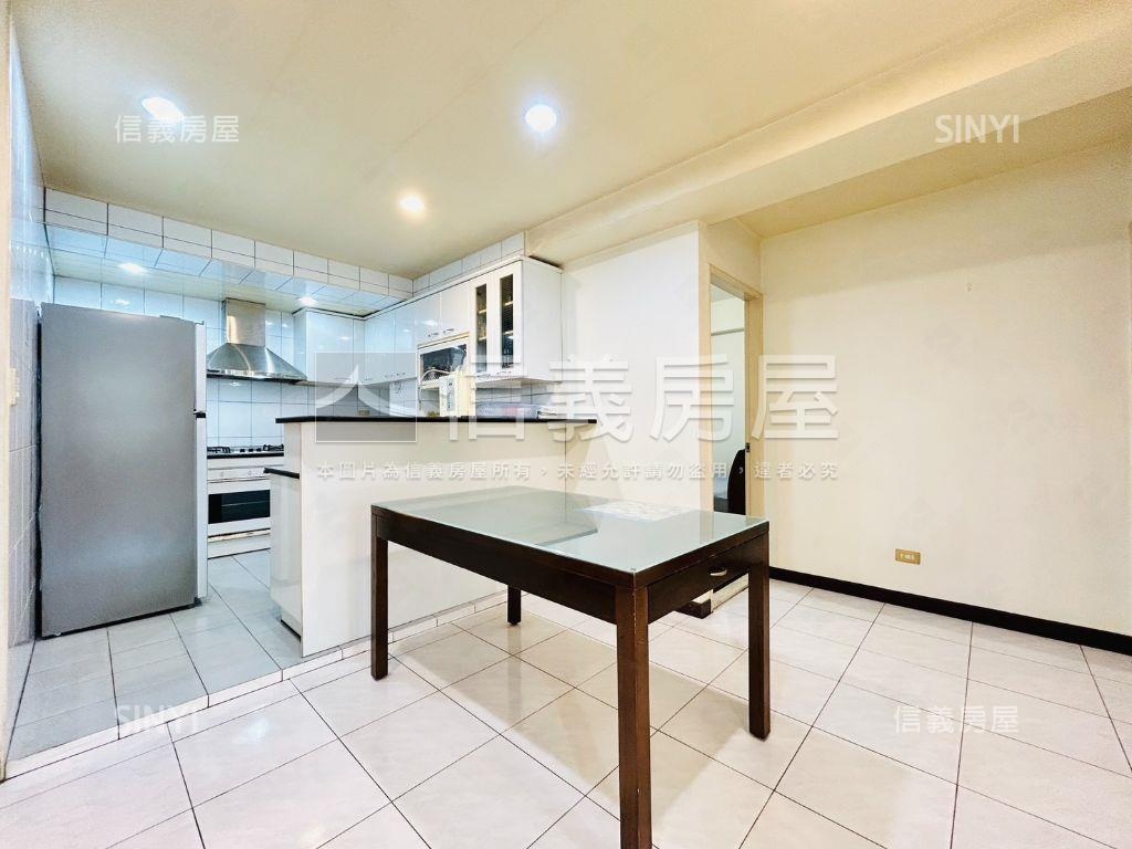 中山區捷運附近電梯三房房屋室內格局與周邊環境