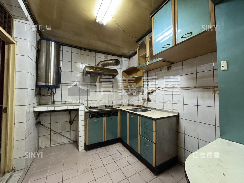 中和優質美寓一樓房屋室內格局與周邊環境