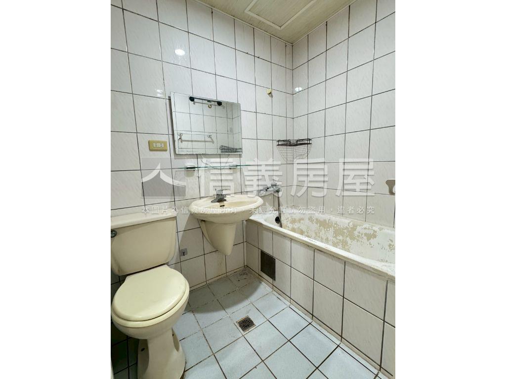 復國商圈方正格局高樓三房房屋室內格局與周邊環境