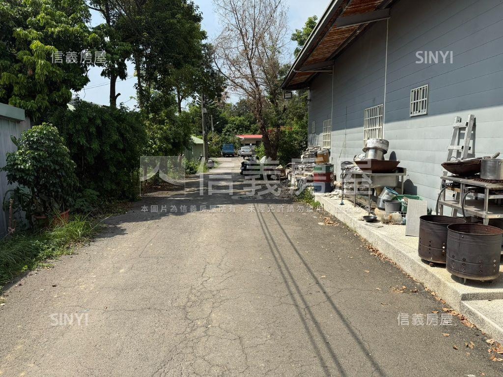 西屯近交流道都計內農地房屋室內格局與周邊環境