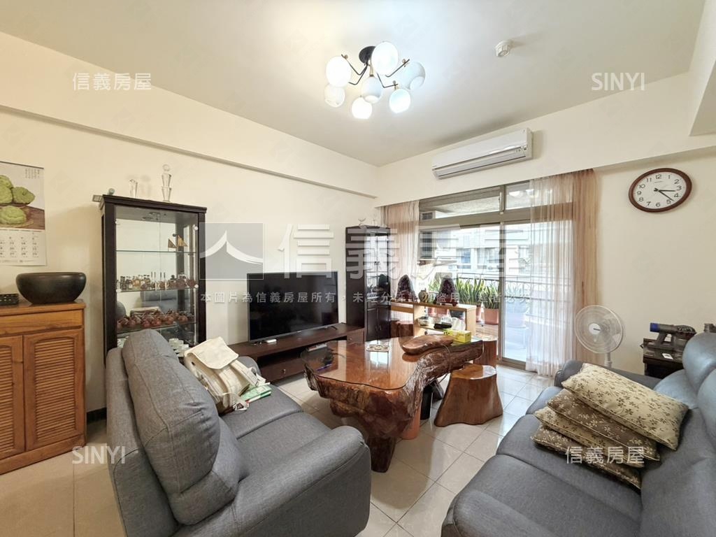 僑愛國宅★美裝潢四房車位房屋室內格局與周邊環境