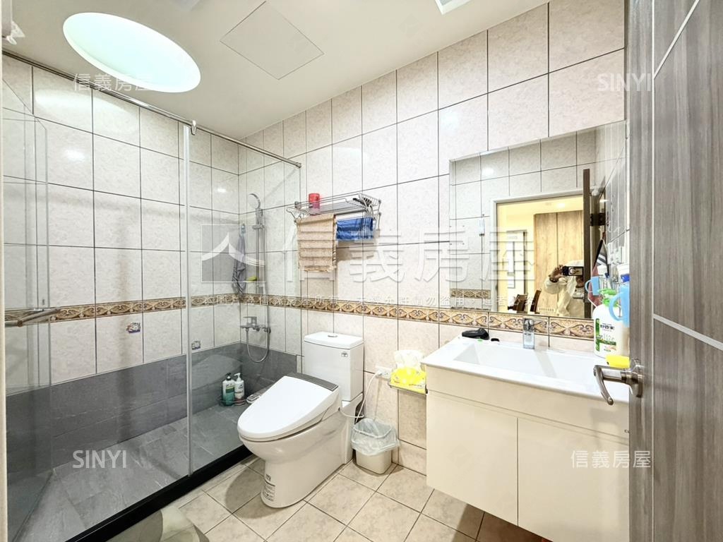 僑愛國宅★美裝潢四房車位房屋室內格局與周邊環境