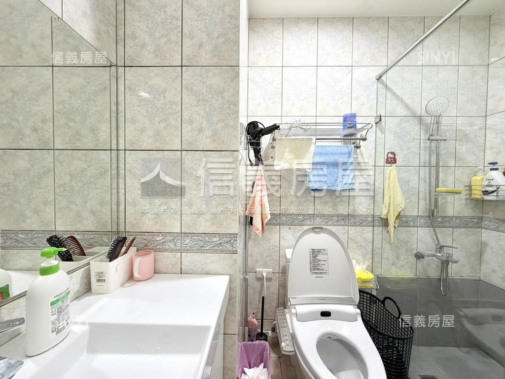 僑愛國宅★美裝潢四房車位房屋室內格局與周邊環境