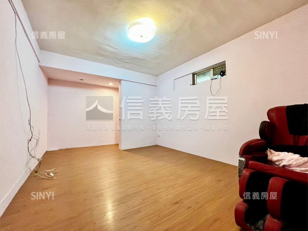 西區近美術館透天誠意出售房屋室內格局與周邊環境