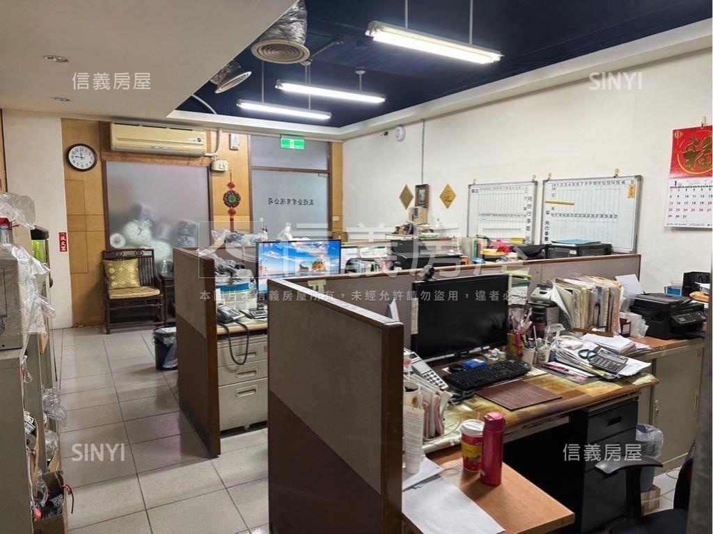 萬國財星廠辦Ⅱ房屋室內格局與周邊環境