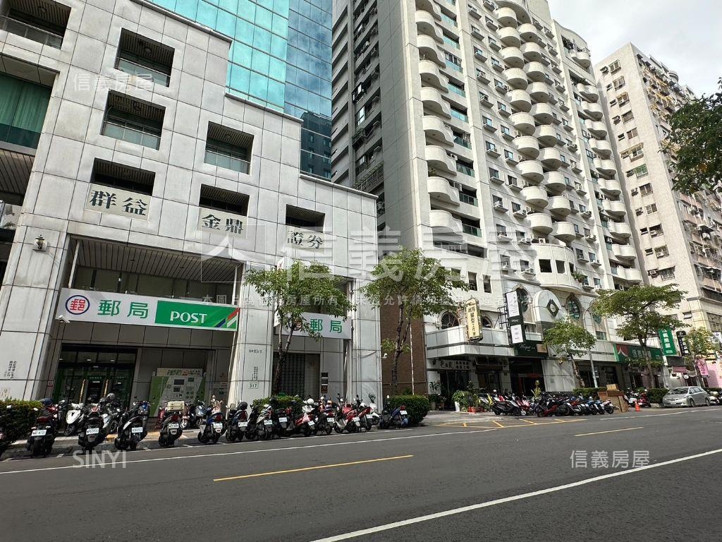 凹子底瑞豐夜市三角窗房屋室內格局與周邊環境