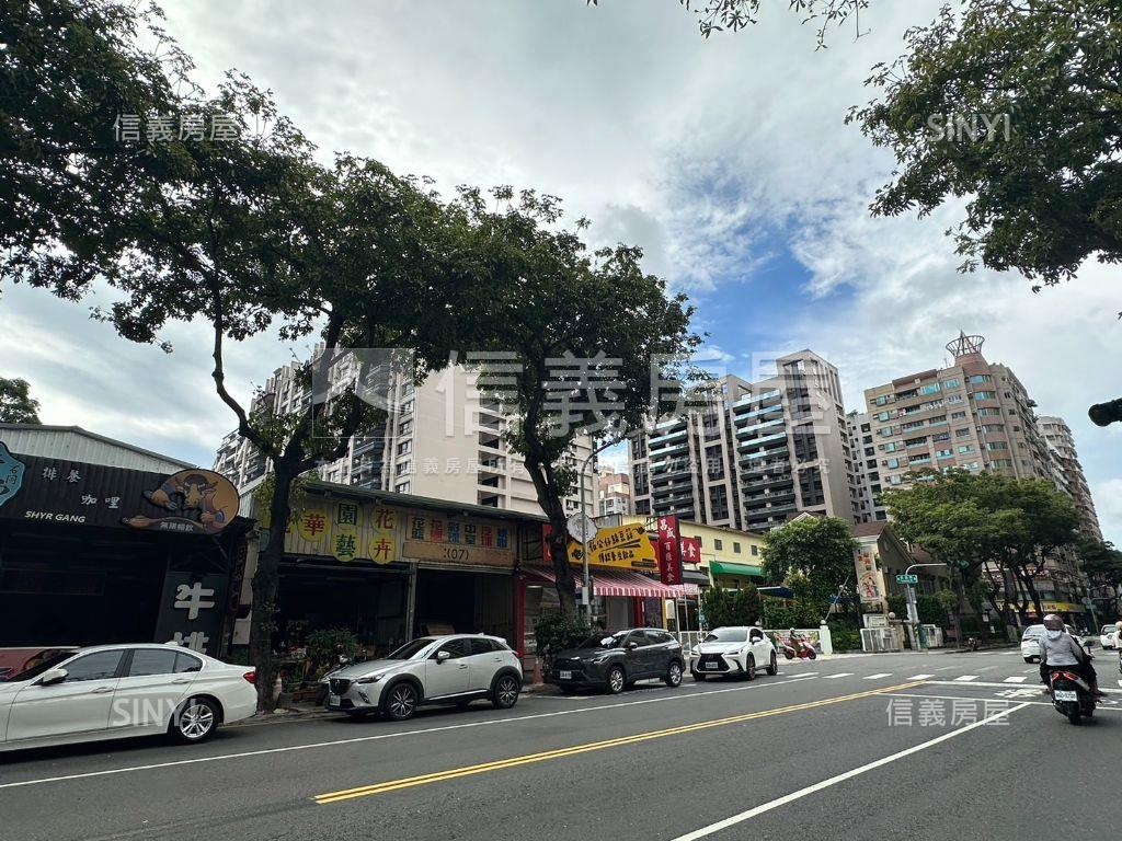 凹子底瑞豐夜市三角窗房屋室內格局與周邊環境
