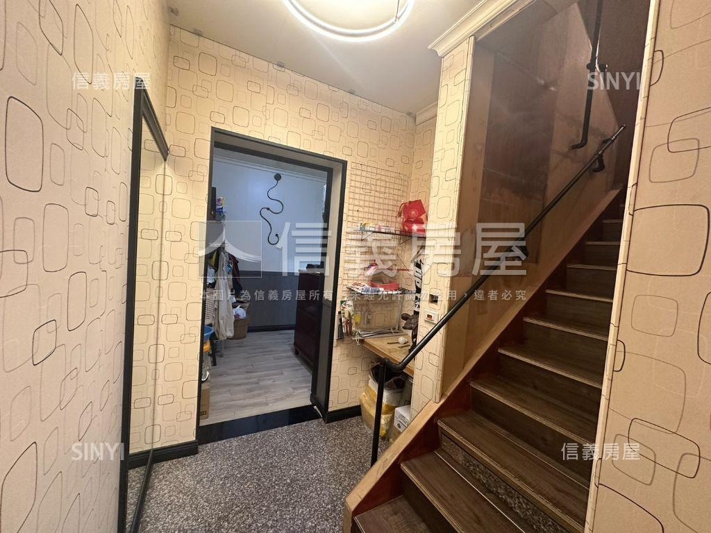 近中正路傳家透店房屋室內格局與周邊環境