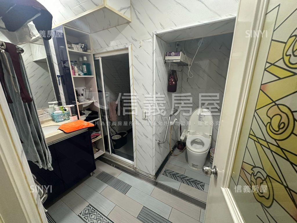 近中正路傳家透店房屋室內格局與周邊環境