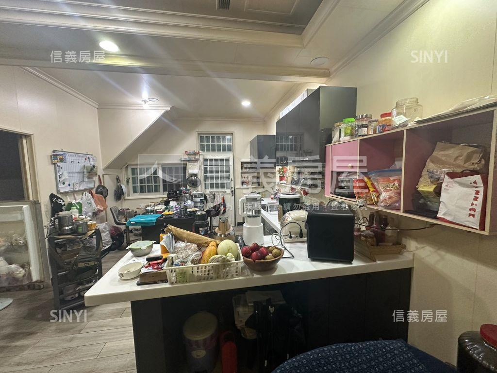 近中正路傳家透店房屋室內格局與周邊環境