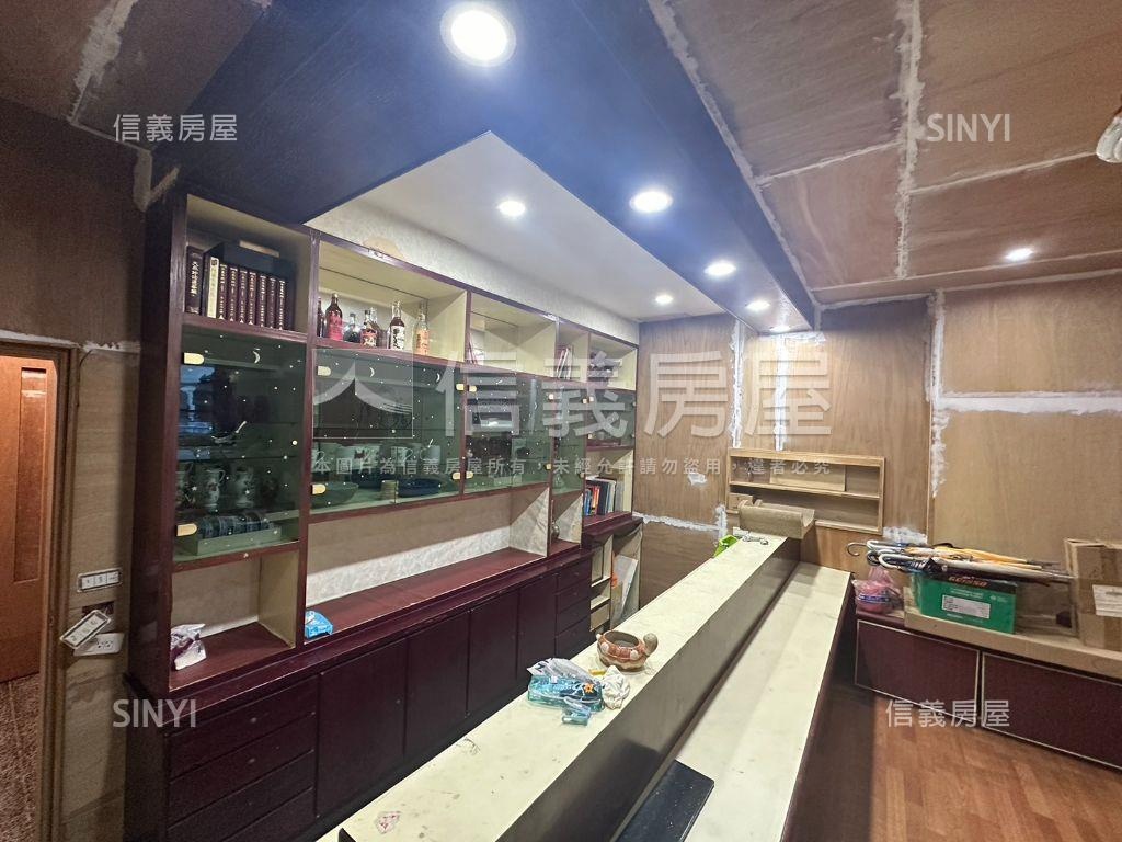 近中正路傳家透店房屋室內格局與周邊環境
