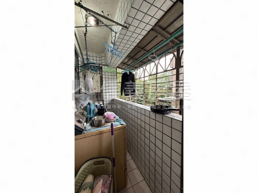 公園旁電梯四房房屋室內格局與周邊環境