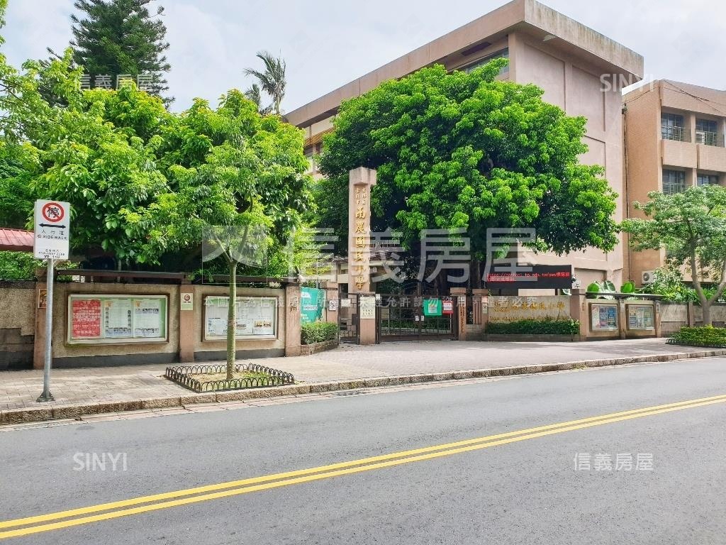 德東邊間公寓２樓房屋室內格局與周邊環境