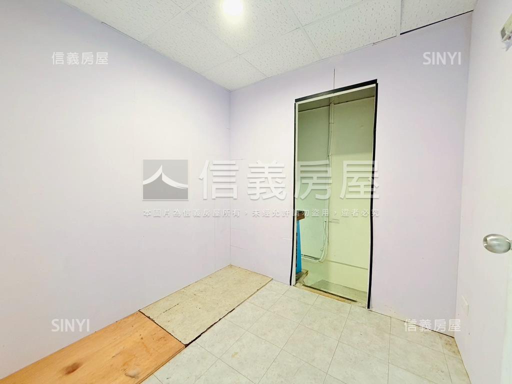 星雲街面寬穩定收租店面房屋室內格局與周邊環境