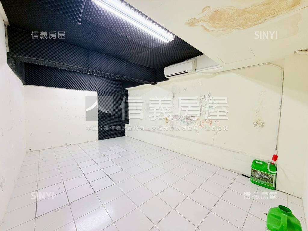 星雲街面寬穩定收租店面房屋室內格局與周邊環境