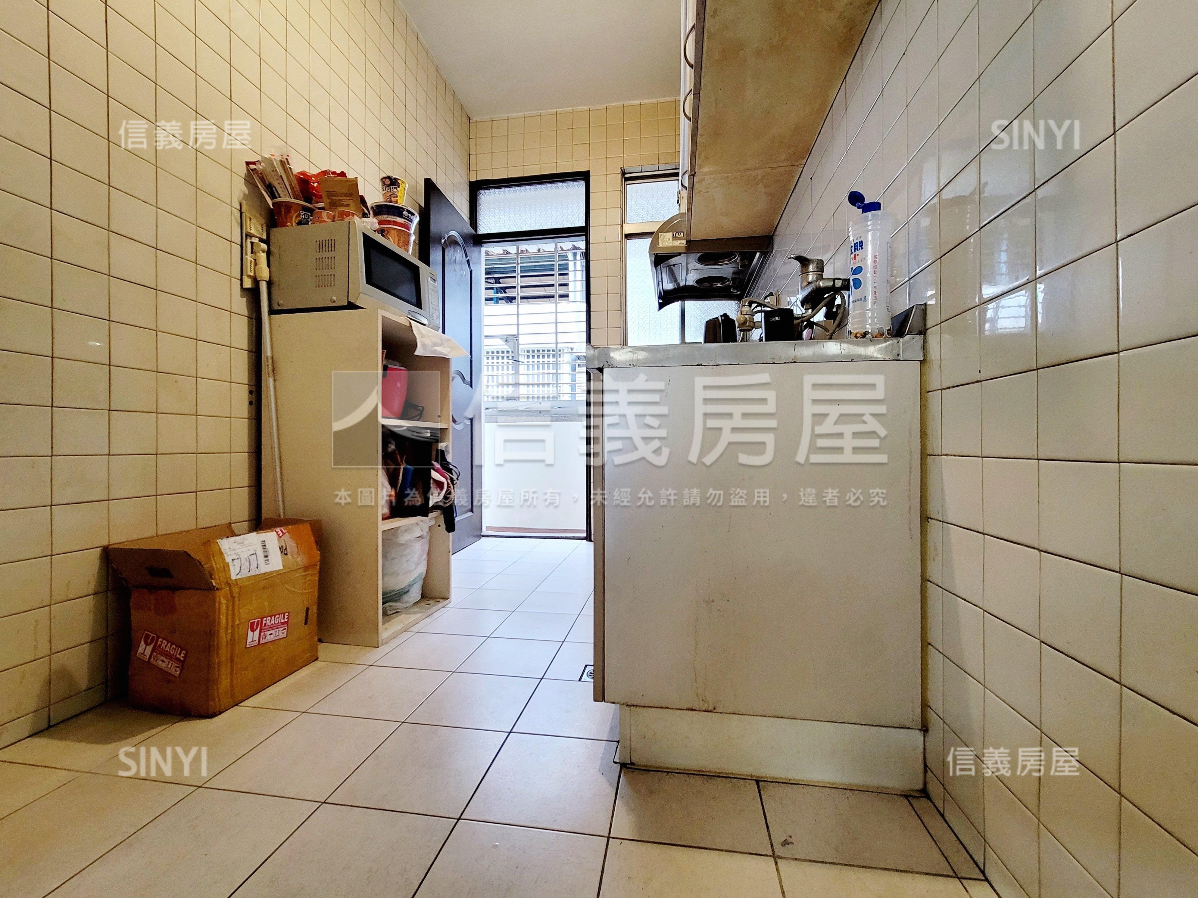 捷運活巷３房好宅房屋室內格局與周邊環境