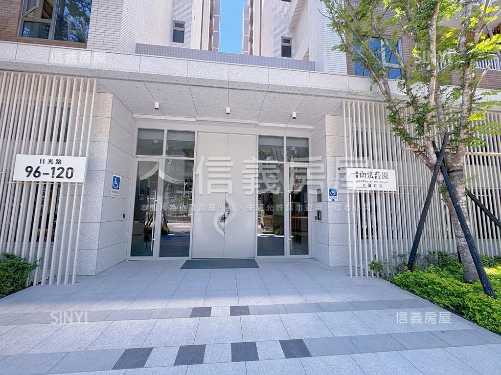 南法莊園普羅旺斯二房車位房屋室內格局與周邊環境