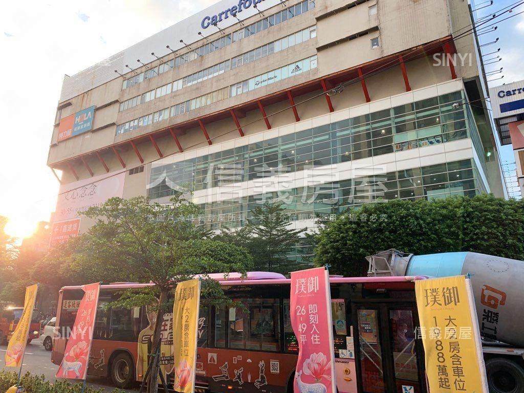 近裕隆城電梯大樓房屋室內格局與周邊環境