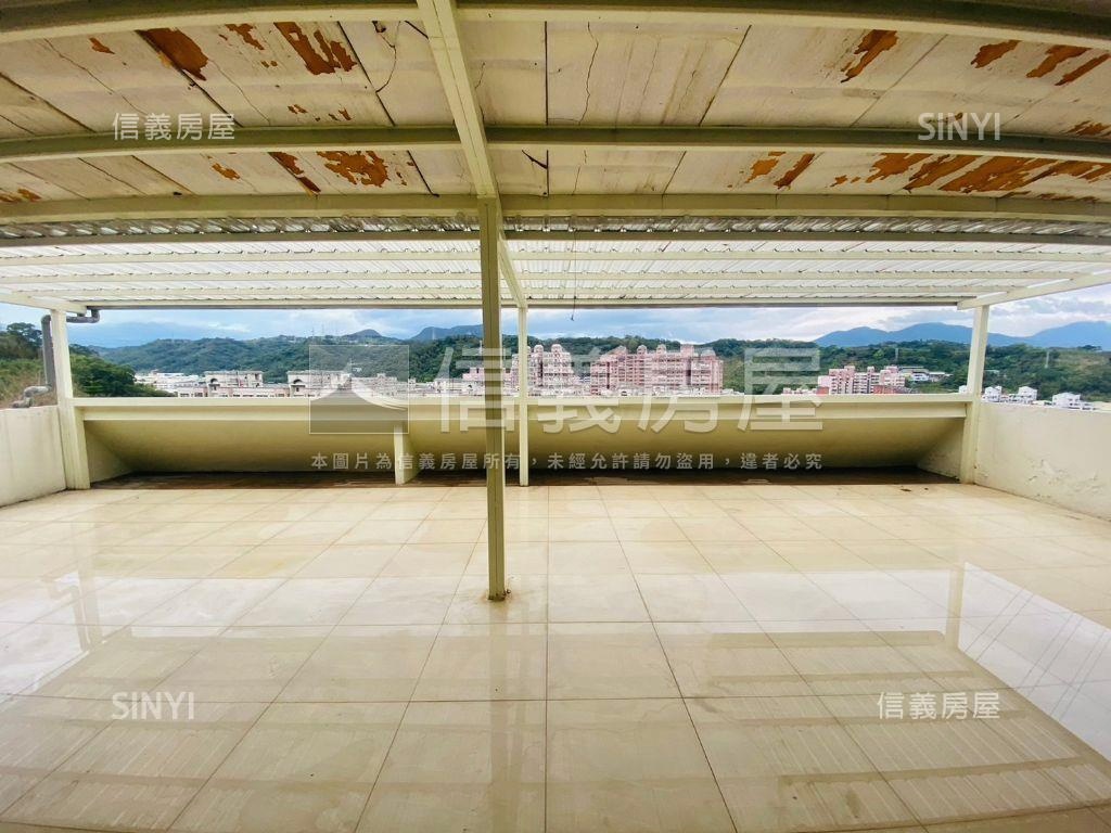 龍鳳清幽四房車位房屋室內格局與周邊環境