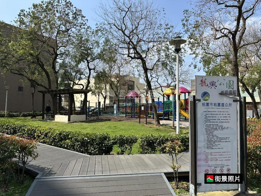 昭揚家２房車位房屋室內格局與周邊環境