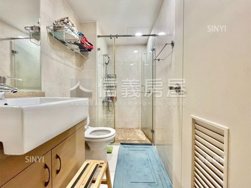 大同世界尊爵不凡山景三房房屋室內格局與周邊環境