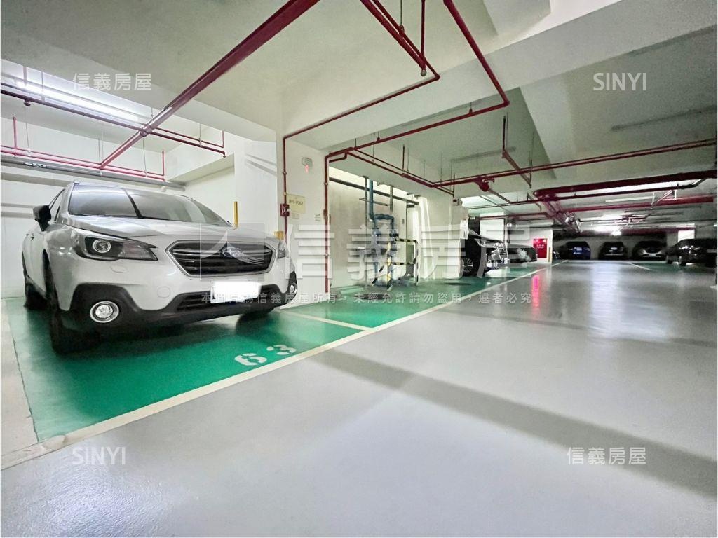 大同世界尊爵不凡山景三房房屋室內格局與周邊環境