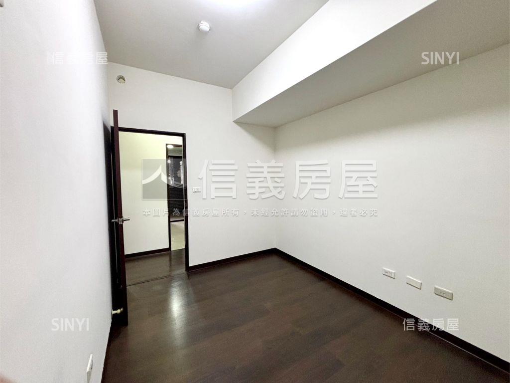 勇建光翼三房雙平車房屋室內格局與周邊環境