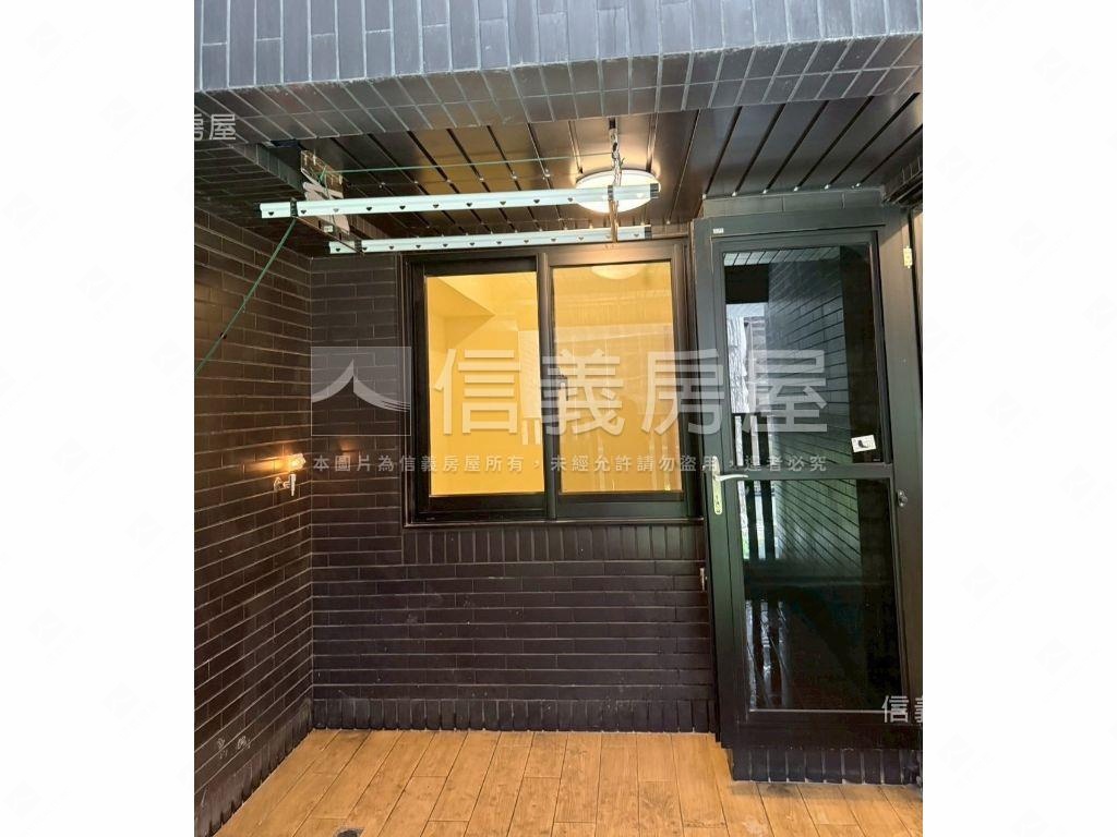 愛琴海稀有兩房雙露臺房屋室內格局與周邊環境