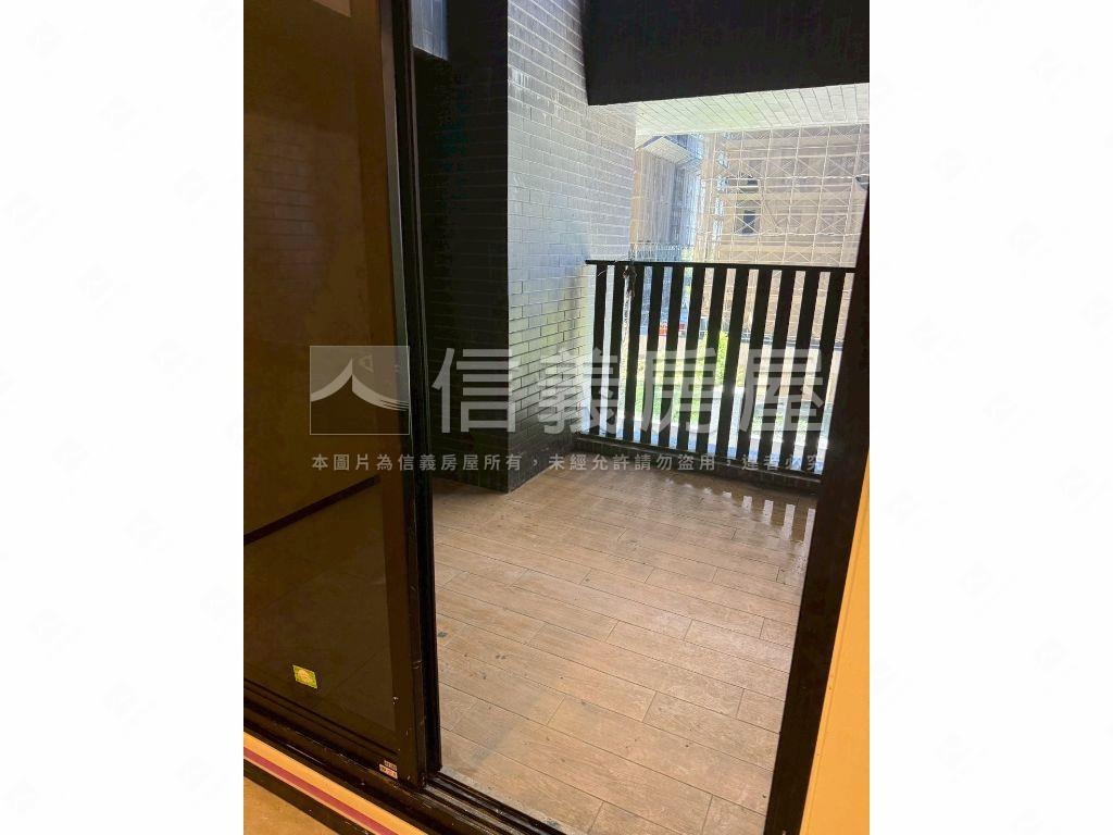 愛琴海稀有兩房雙露臺房屋室內格局與周邊環境