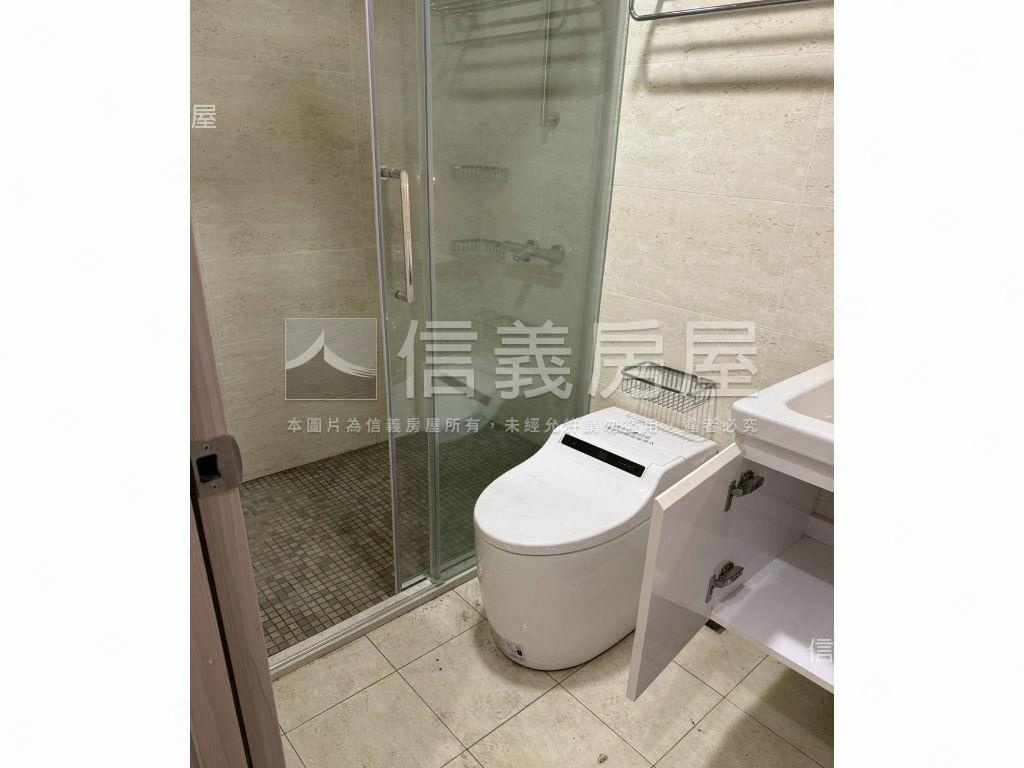 愛琴海稀有兩房雙露臺房屋室內格局與周邊環境