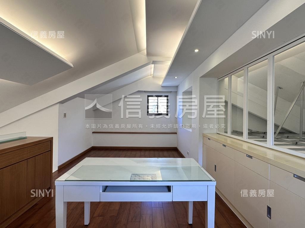 美麗華城獨棟別墅房屋室內格局與周邊環境