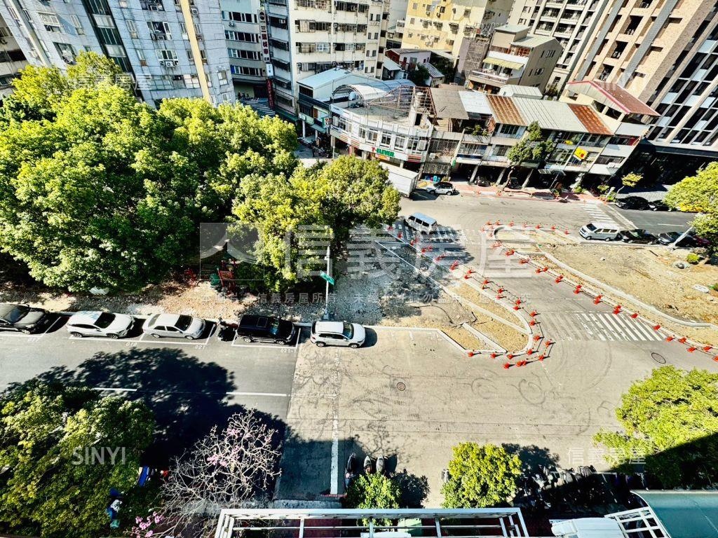 西區面綠園道２房附車位房屋室內格局與周邊環境