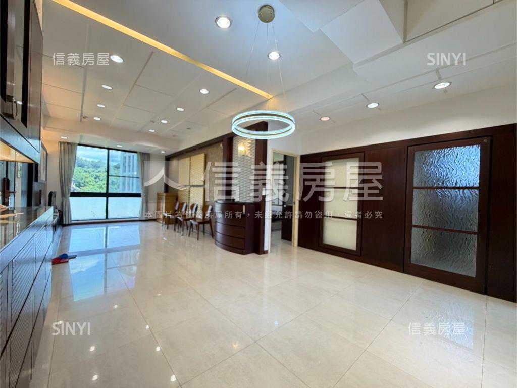 內湖四期綠景３房雙拼華廈房屋室內格局與周邊環境