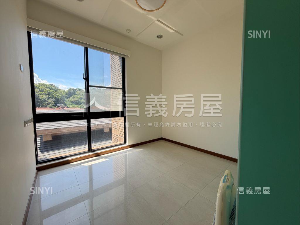 內湖四期綠景３房雙拼華廈房屋室內格局與周邊環境