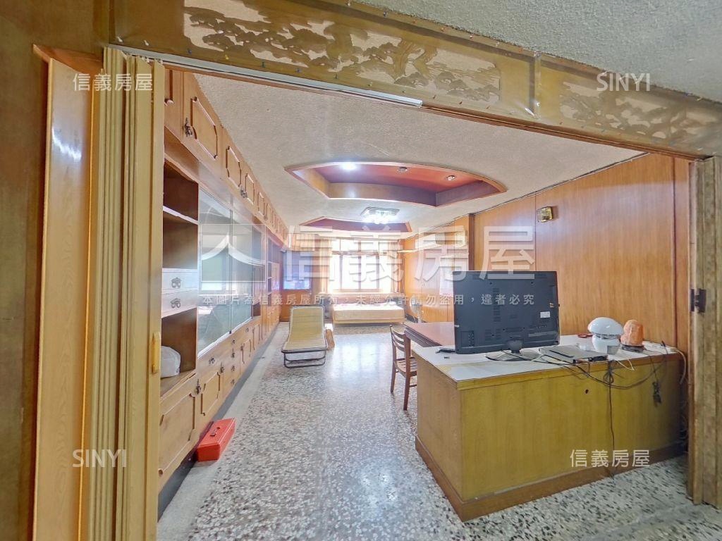 近彰化車站☆活路透天房屋室內格局與周邊環境