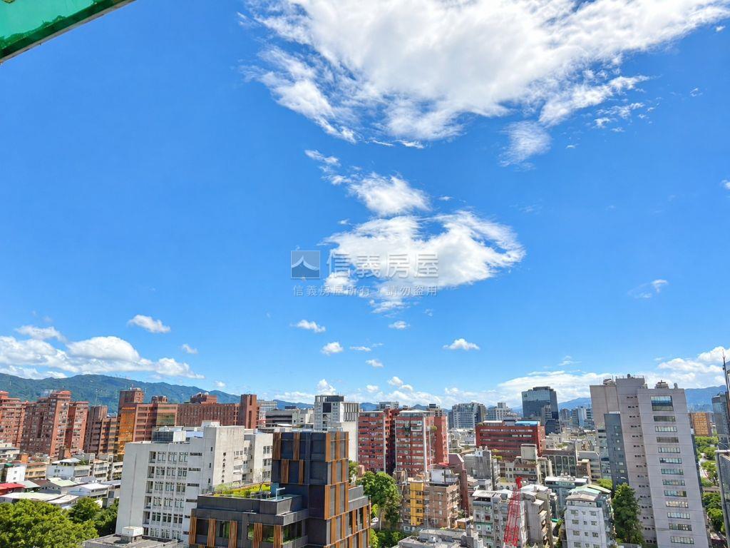 幸運花園明亮景觀高樓房屋室內格局與周邊環境
