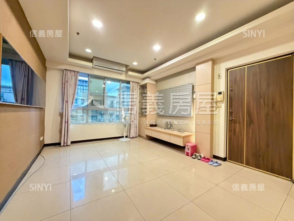 凡爾賽次頂樓三房極致美屋房屋室內格局與周邊環境