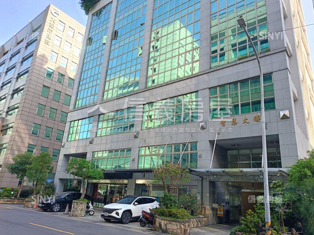 Ａ級挑高店面廠辦房屋室內格局與周邊環境