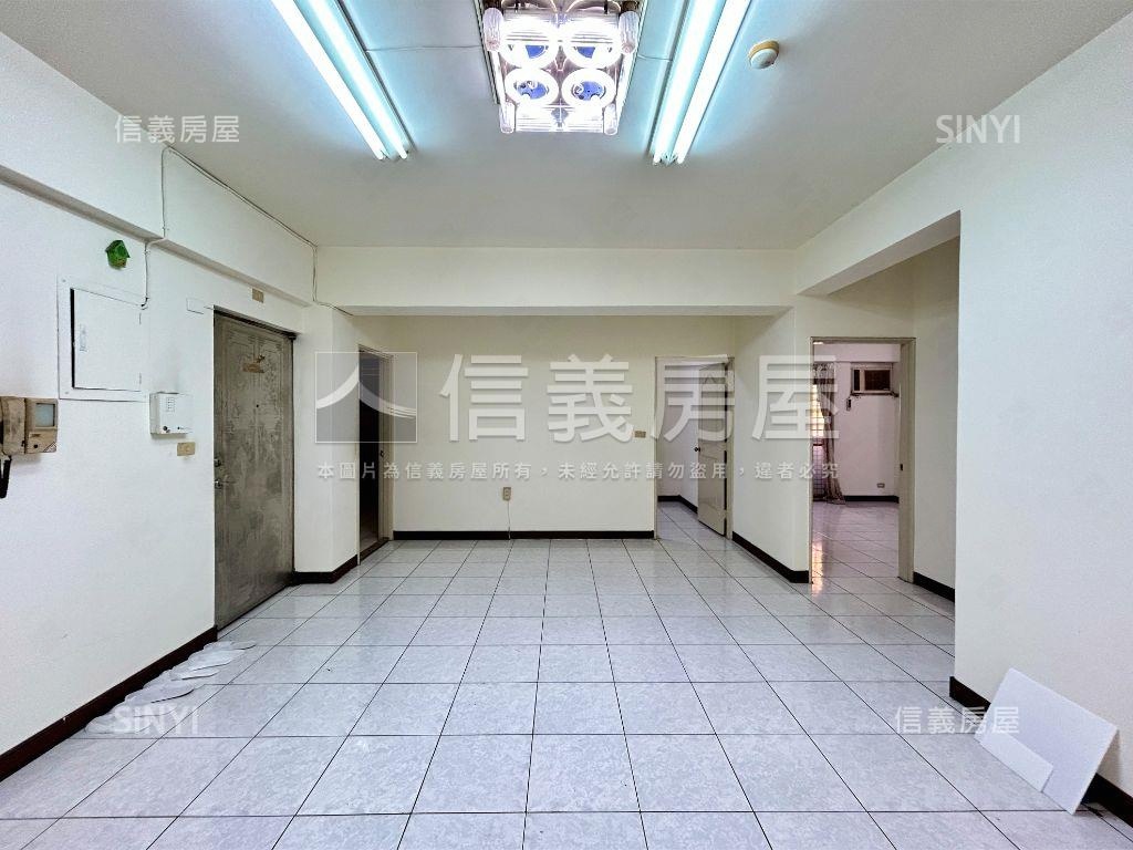 城中商四土地方正公寓房屋室內格局與周邊環境