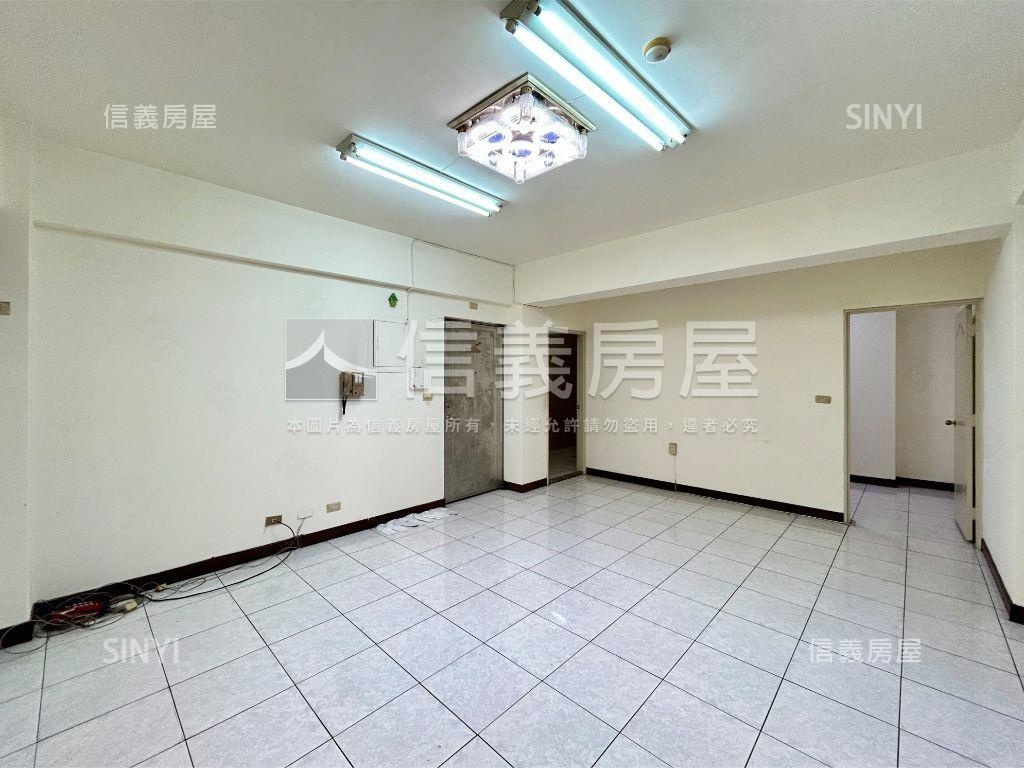 城中商四土地方正公寓房屋室內格局與周邊環境
