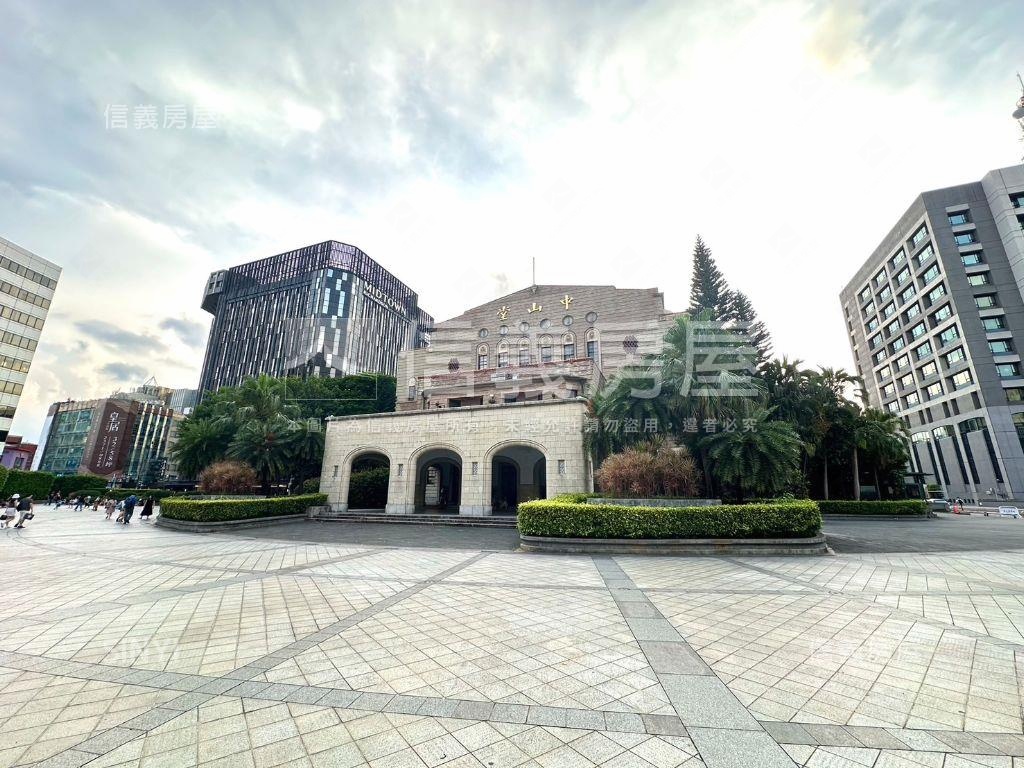 城中商四土地方正公寓房屋室內格局與周邊環境