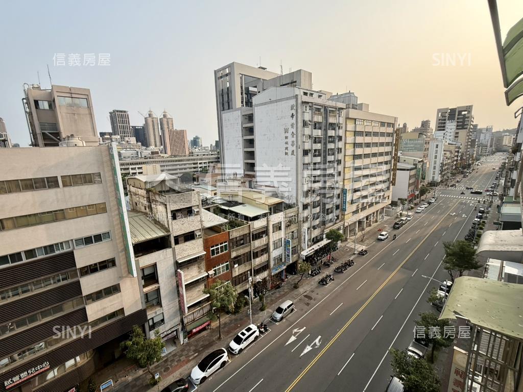 愛河畔高樓採光大四房房屋室內格局與周邊環境