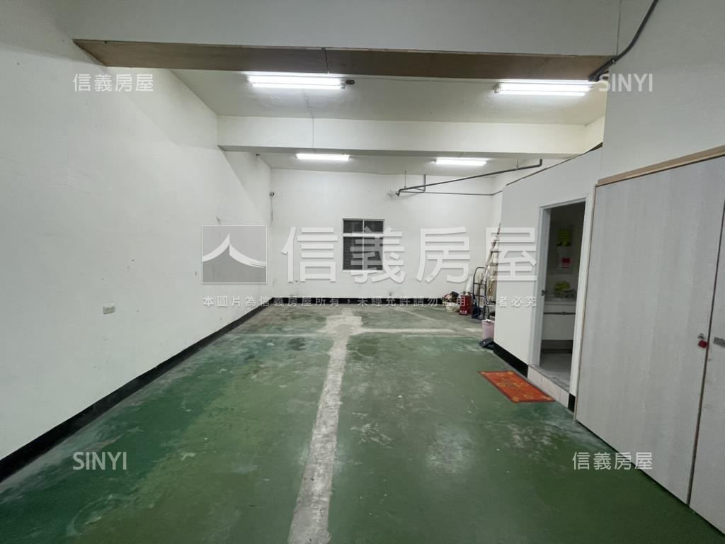 亞洲路透天廠辦房屋室內格局與周邊環境